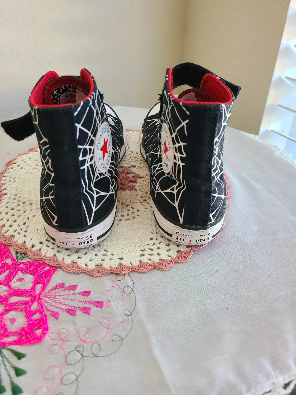 Converse Kids Chuck Taylor All Star Spiderweb High Top Sneakers Size 2 A13182F